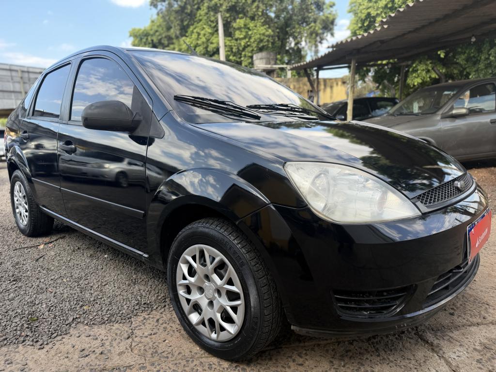 FORD Fiesta Sedan - Foto