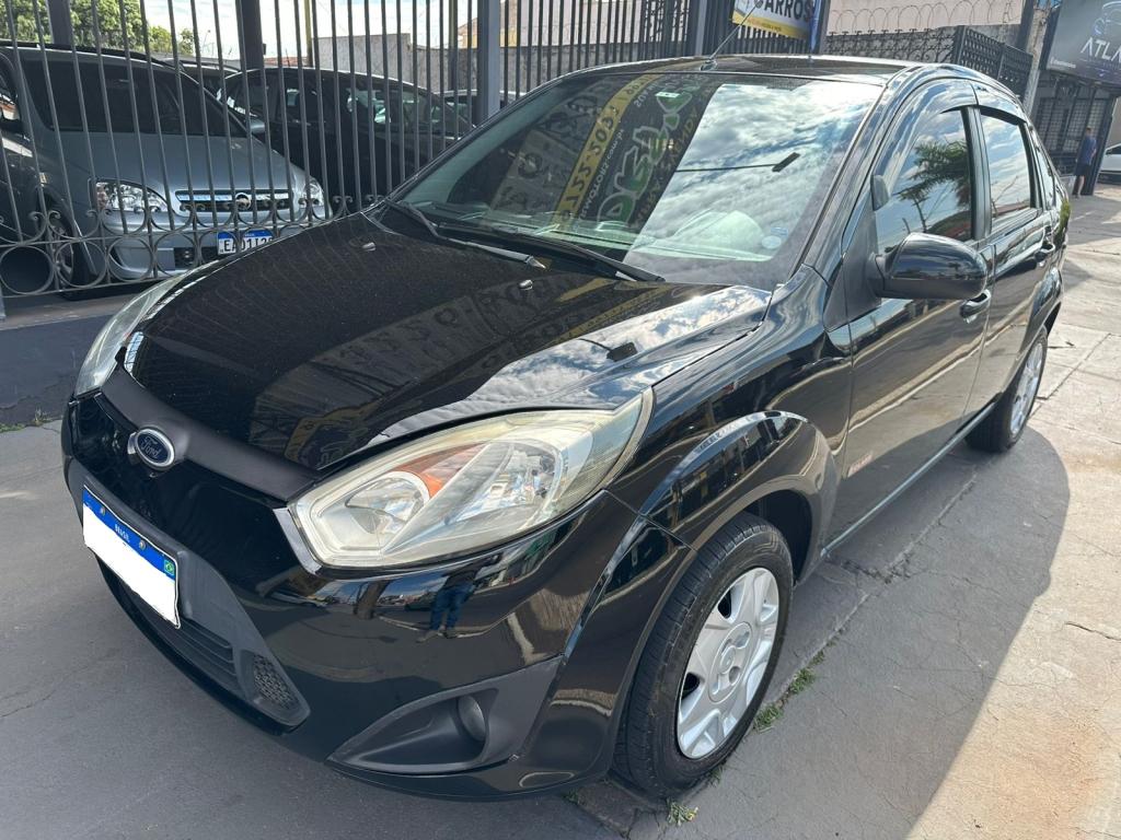 FORD Fiesta Sedan