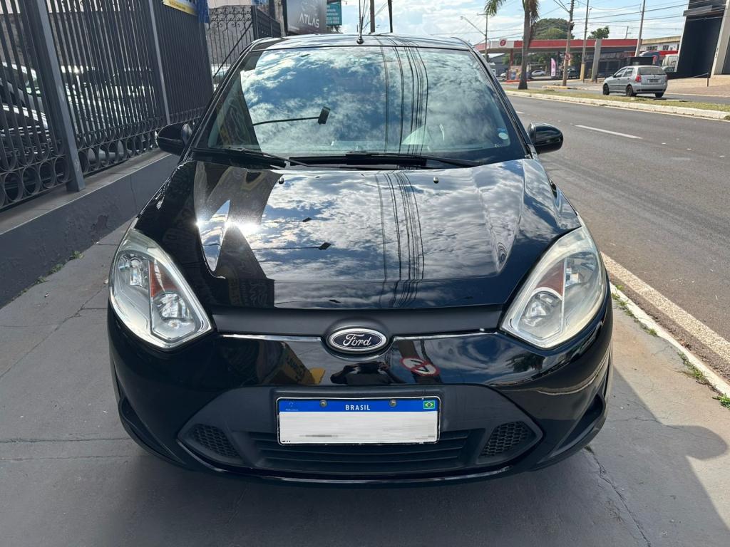 FORD Fiesta Sedan - Foto