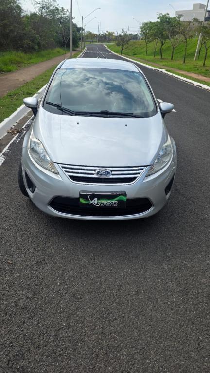 FORD Fiesta Sedan - Foto