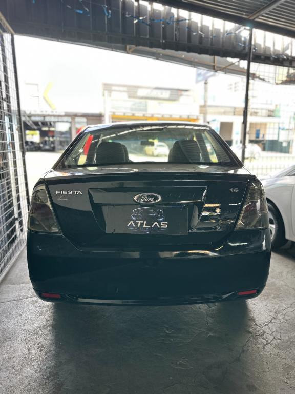 FORD Fiesta Sedan - Foto