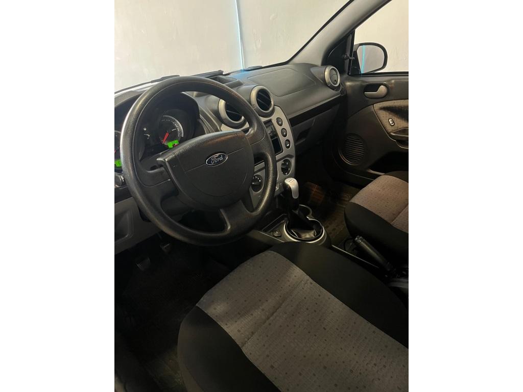 FORD Fiesta Sedan - Foto