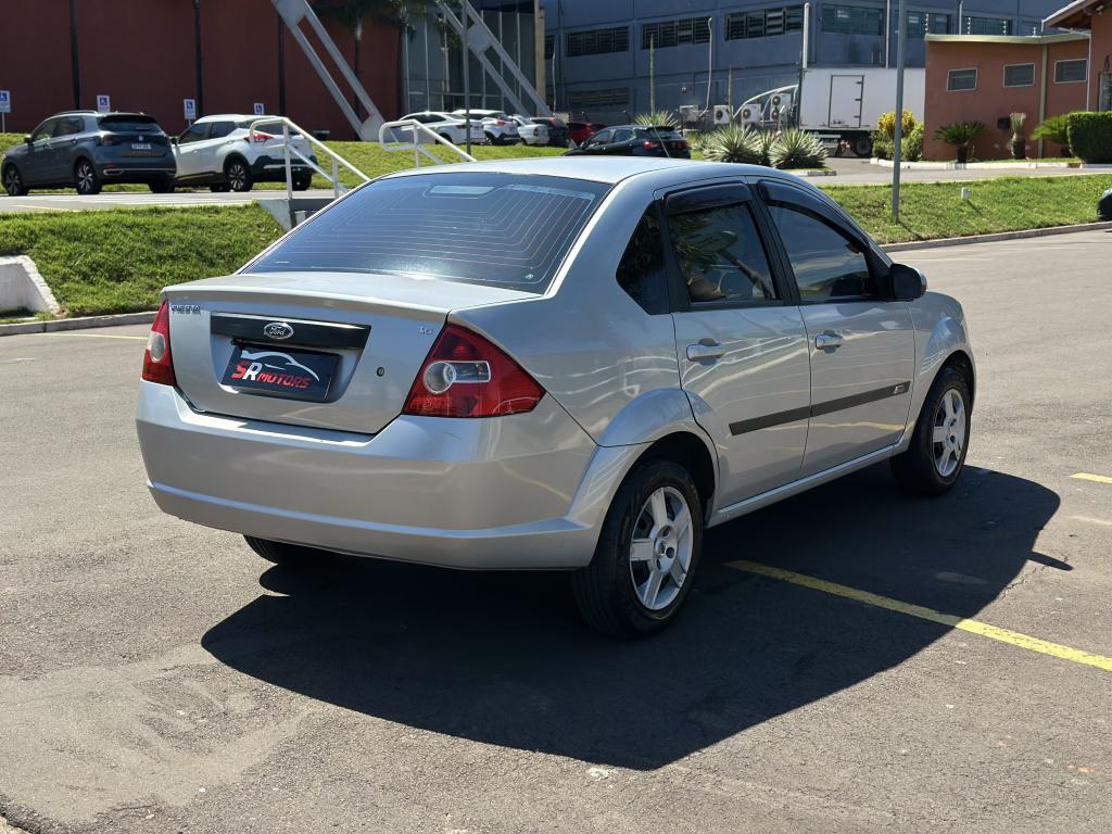 FORD Fiesta Sedan - Foto