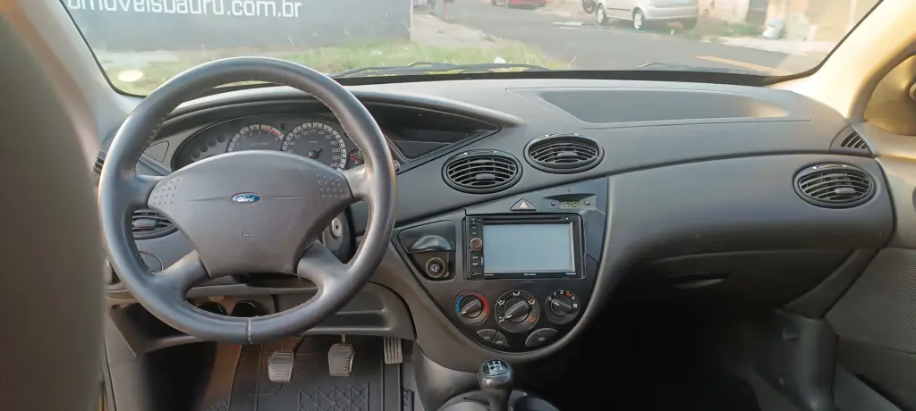 FORD Focus Hatch - Foto