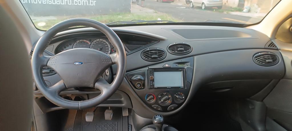 FORD Focus Hatch - Foto