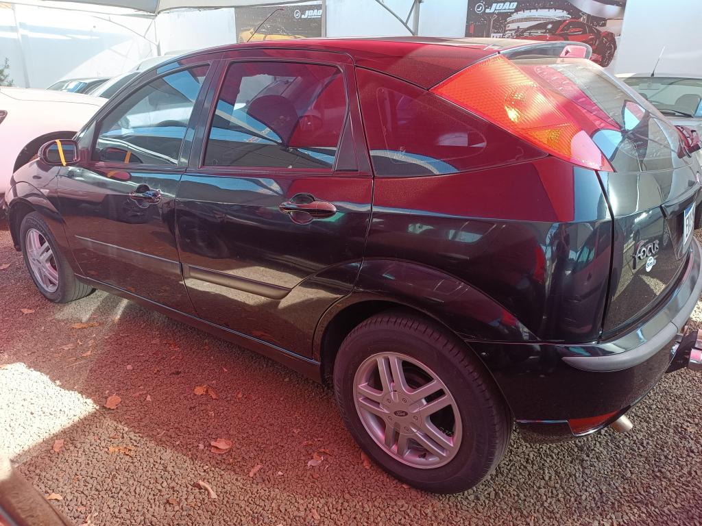 FORD Focus Hatch - Foto