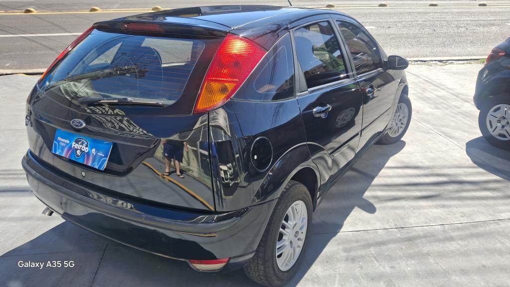 FORD Focus Hatch - Foto