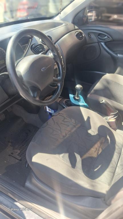 FORD Focus Hatch - Foto