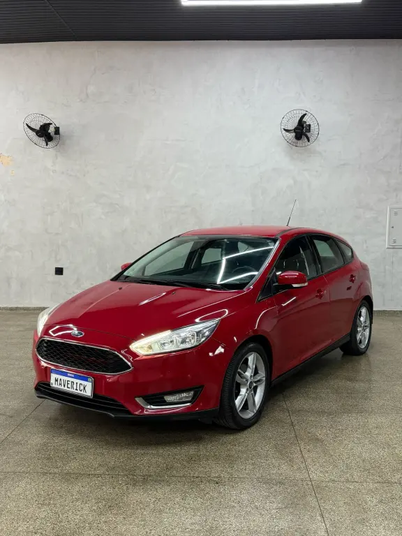 FORD Focus Hatch - Foto