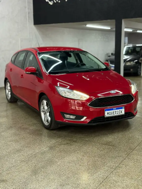 FORD Focus Hatch - Foto