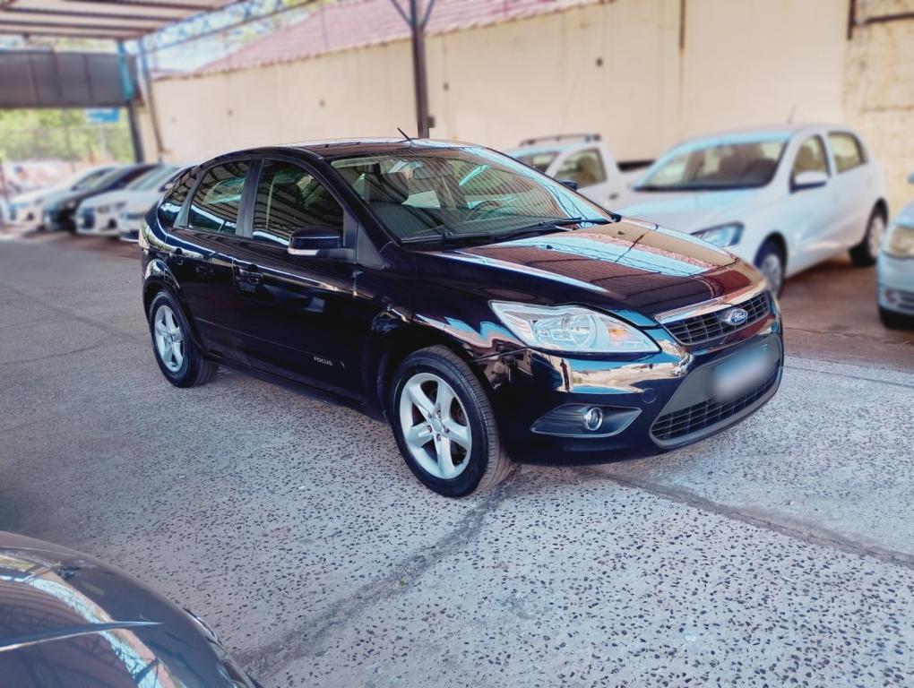 FORD Focus Hatch - Foto