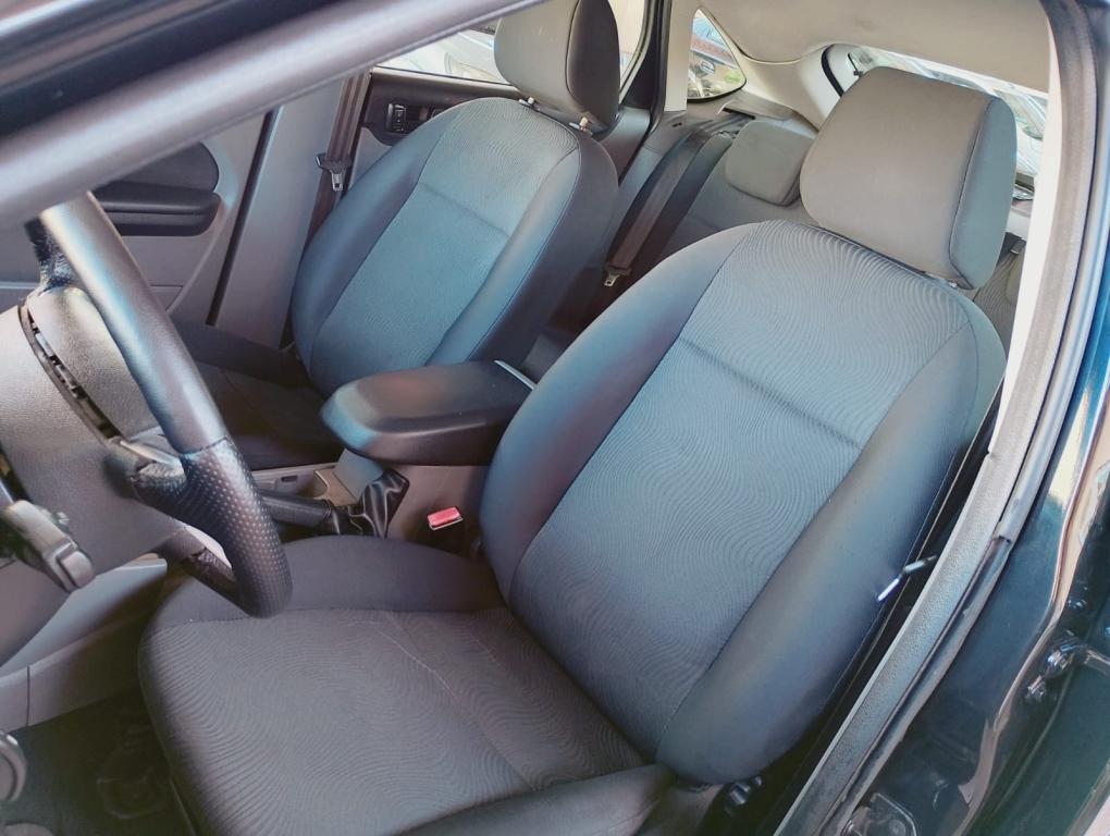 FORD Focus Hatch - Foto