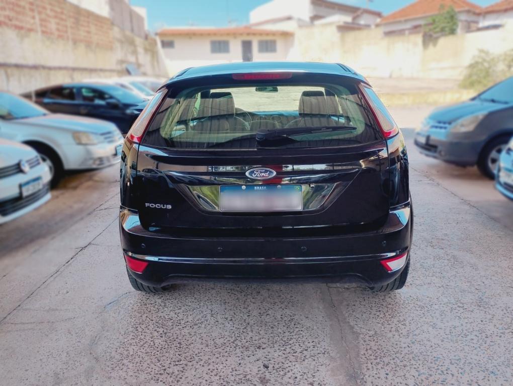 FORD Focus Hatch - Foto