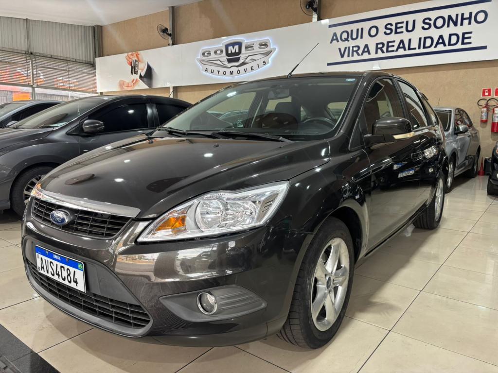 FORD Focus Hatch - Foto