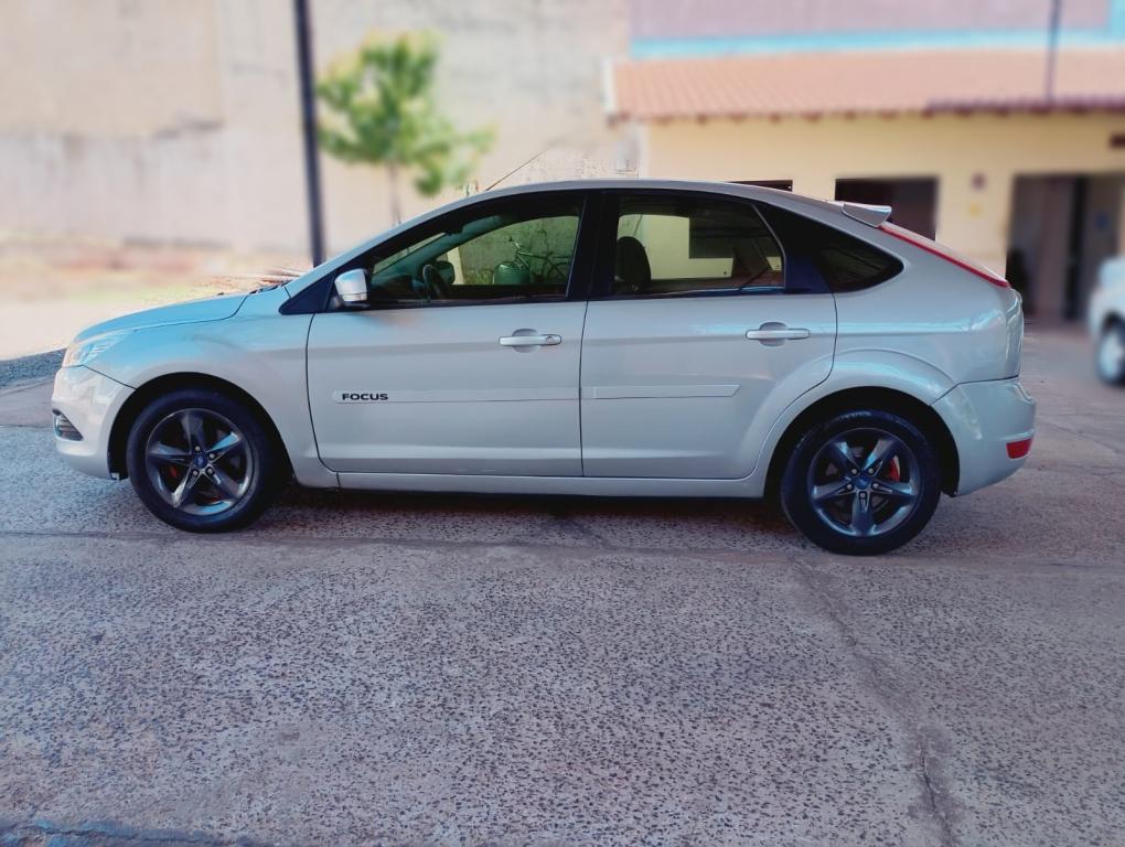 FORD Focus Hatch - Foto