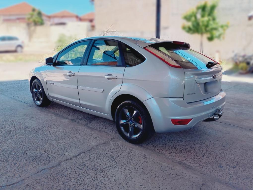 FORD Focus Hatch - Foto