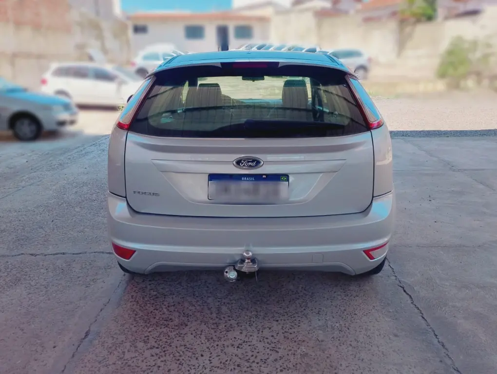 FORD Focus Hatch - Foto