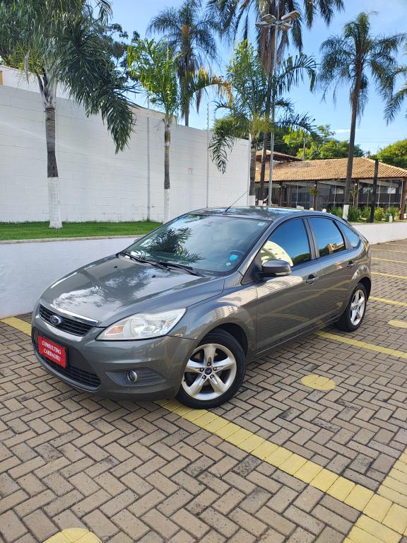 FORD Focus Hatch - Foto