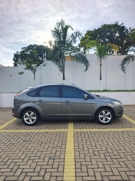 FORD Focus Hatch - Foto