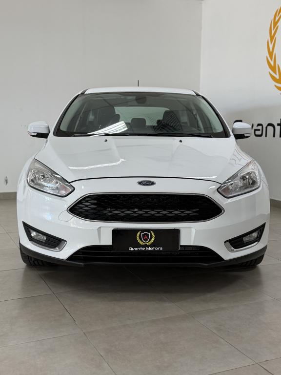 FORD Focus Hatch - Foto