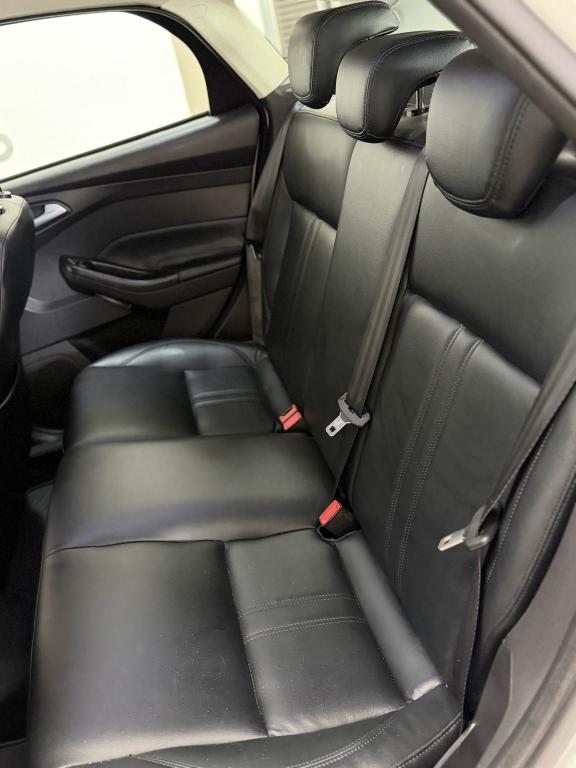 FORD Focus Hatch - Foto