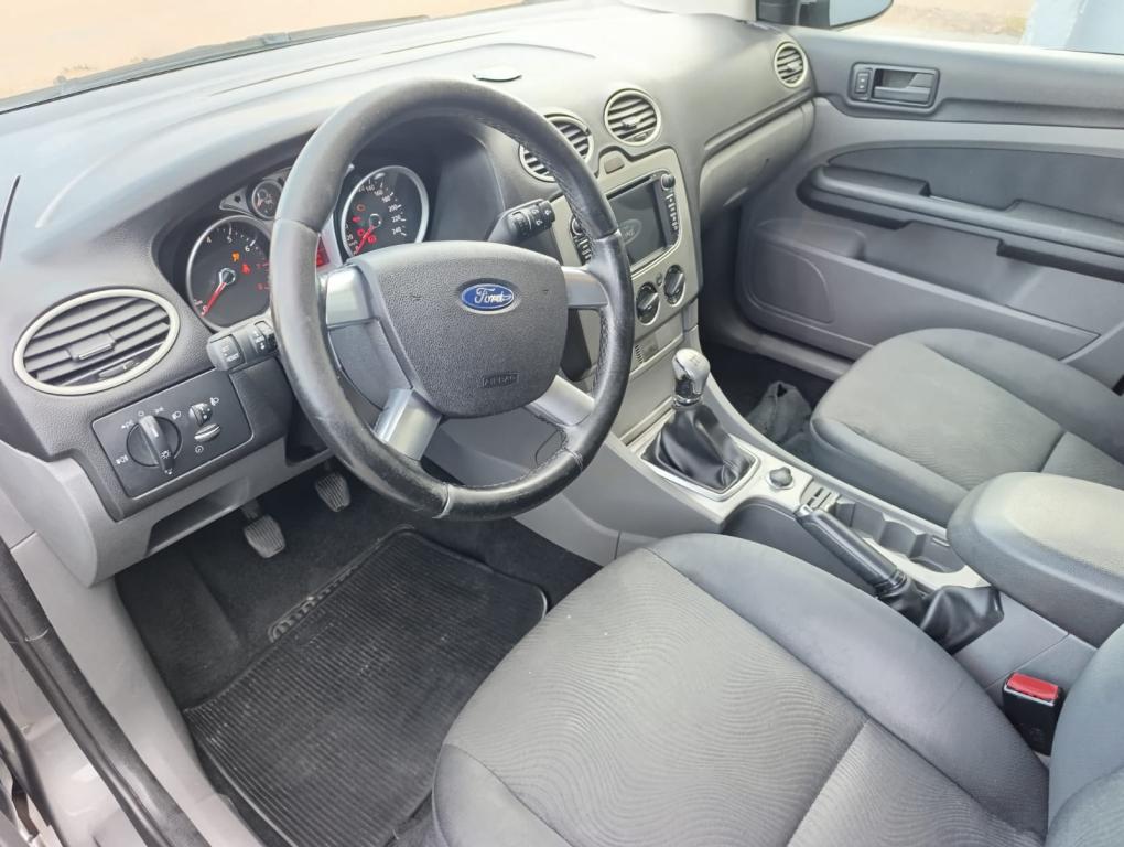 FORD Focus Hatch - Foto