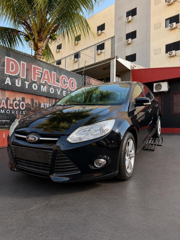 FORD Focus Hatch - Foto