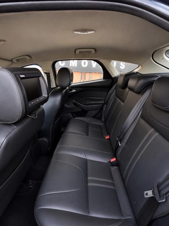 FORD Focus Hatch - Foto