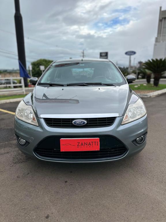 FORD Focus Hatch - Foto