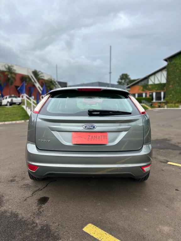 FORD Focus Hatch - Foto