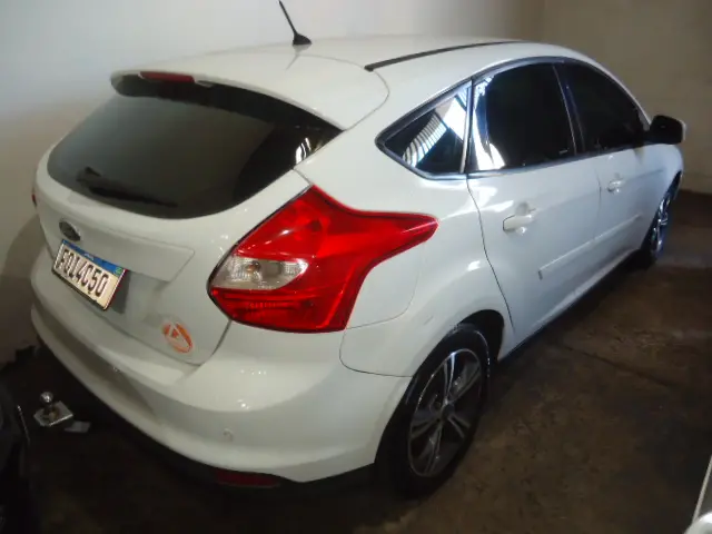 FORD Focus Hatch - Foto