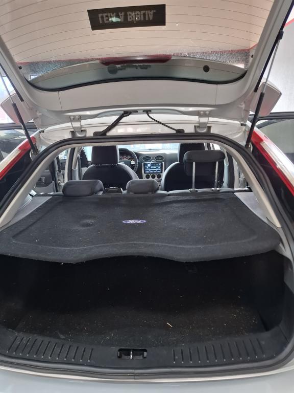 FORD Focus Hatch - Foto