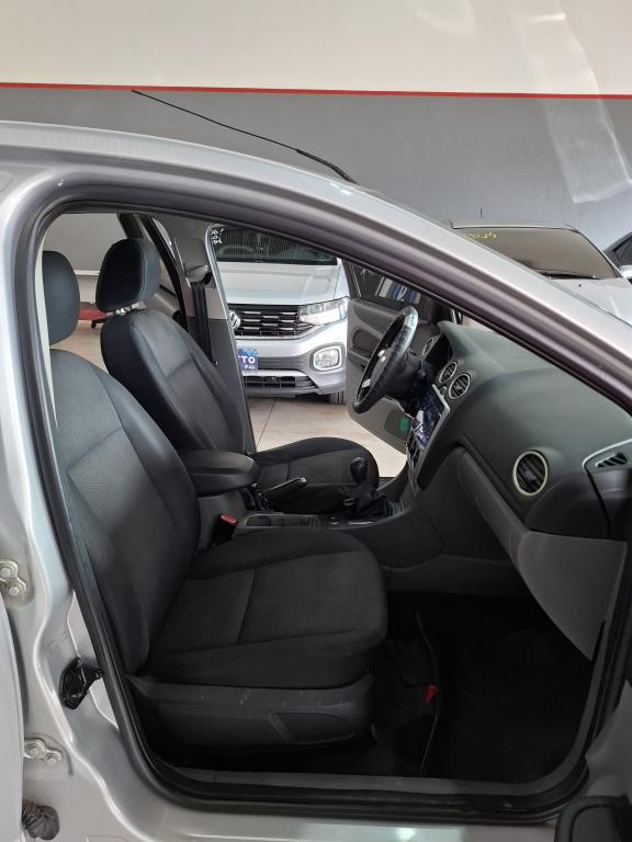 FORD Focus Hatch - Foto