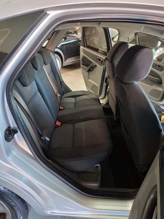 FORD Focus Hatch - Foto
