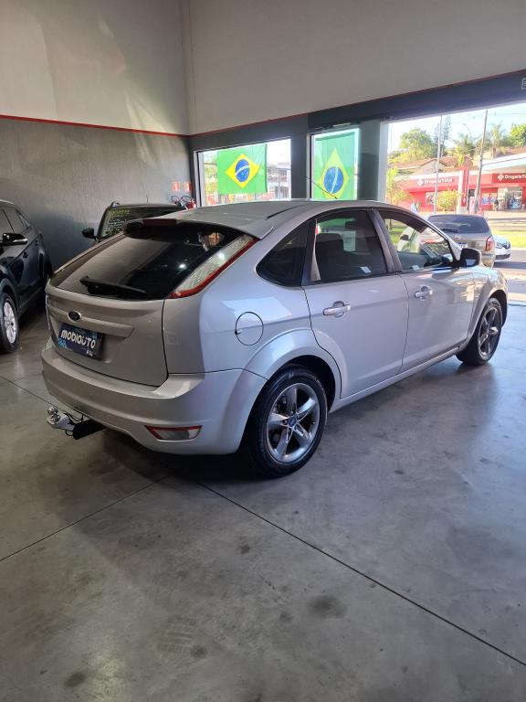FORD Focus Hatch - Foto