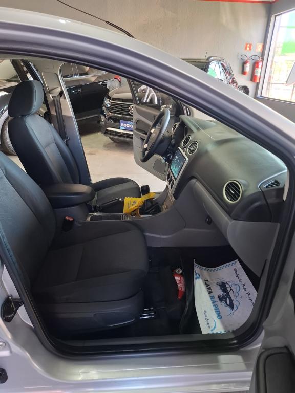 FORD Focus Hatch - Foto