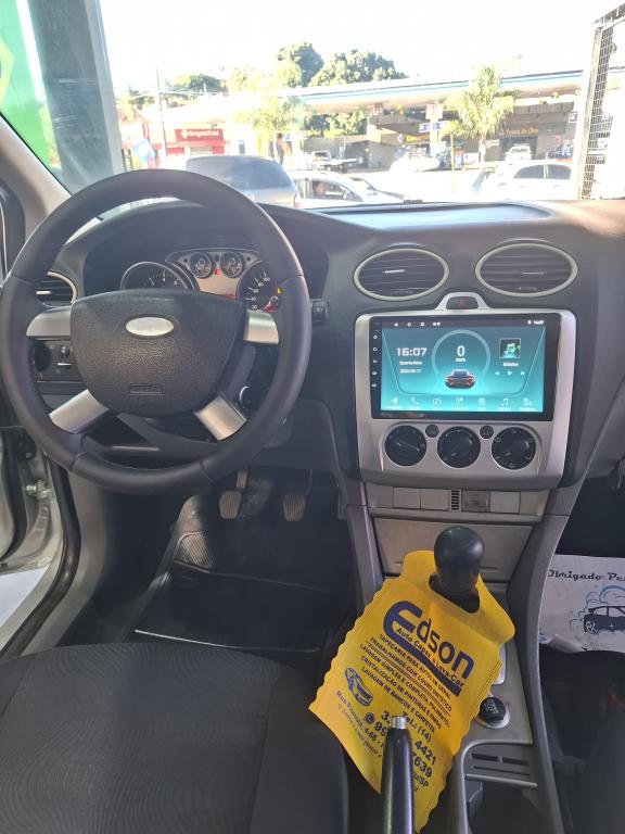 FORD Focus Hatch - Foto