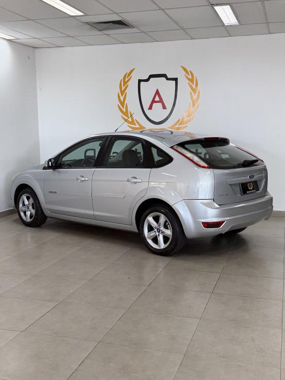 FORD Focus Hatch - Foto
