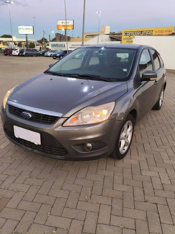 FORD Focus Hatch - Foto