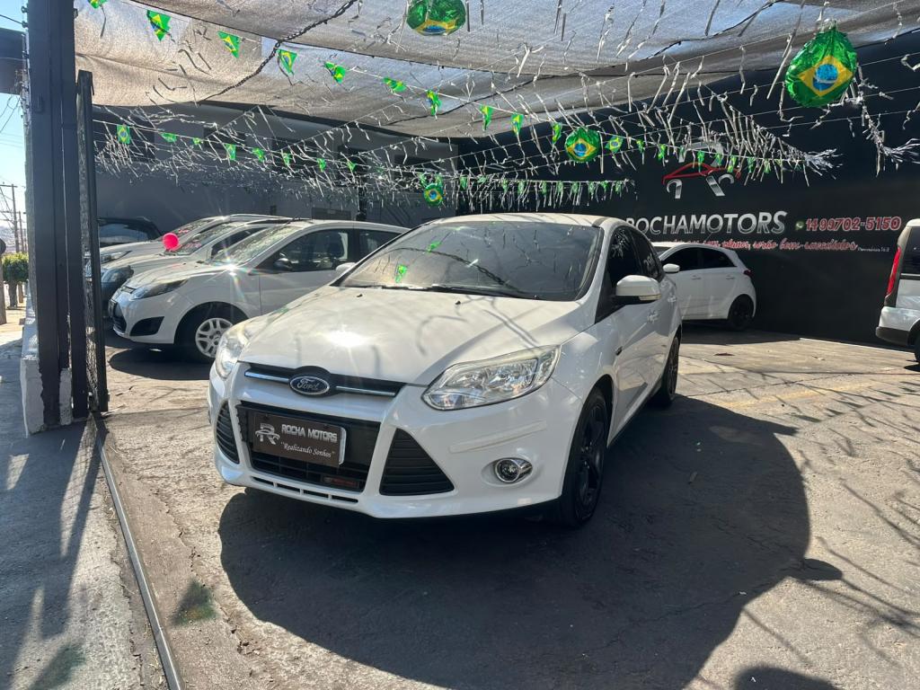 FORD Focus Hatch - Foto