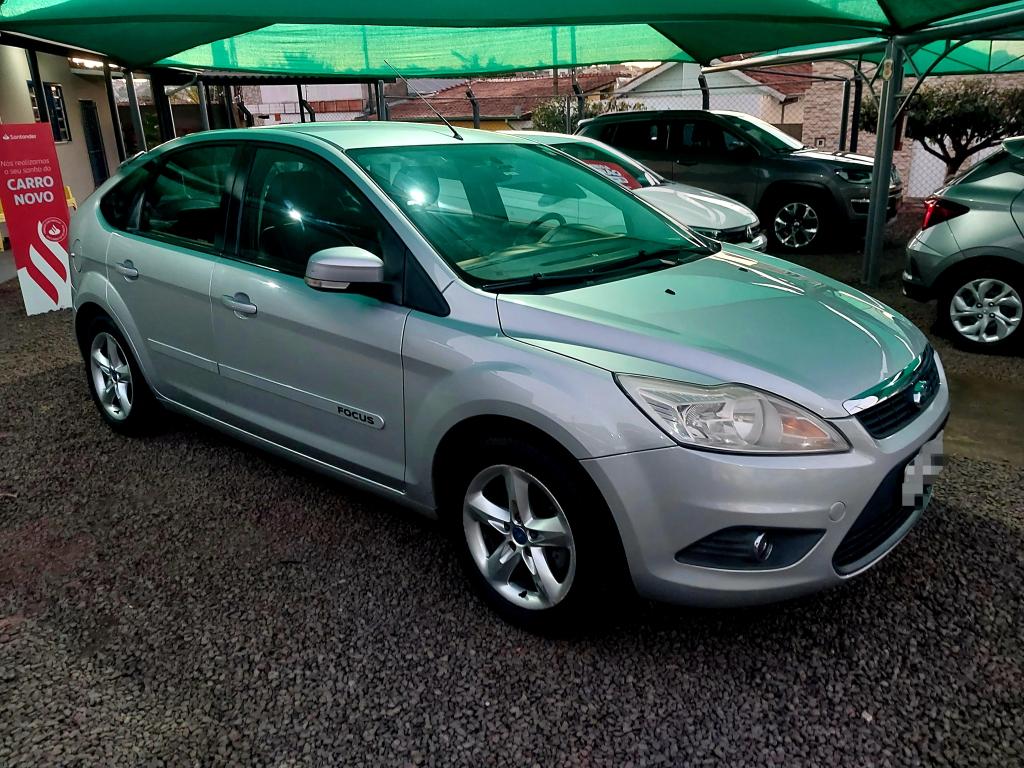 FORD Focus Hatch - Foto