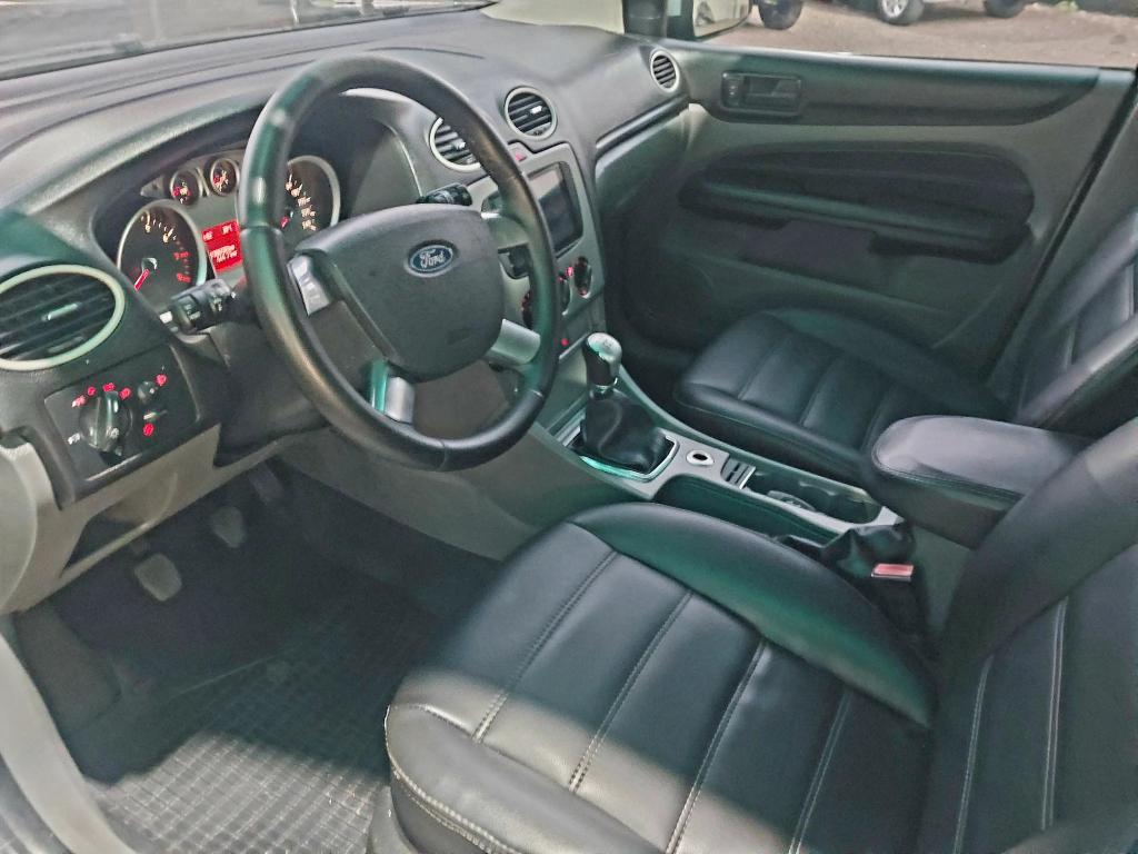 FORD Focus Hatch - Foto