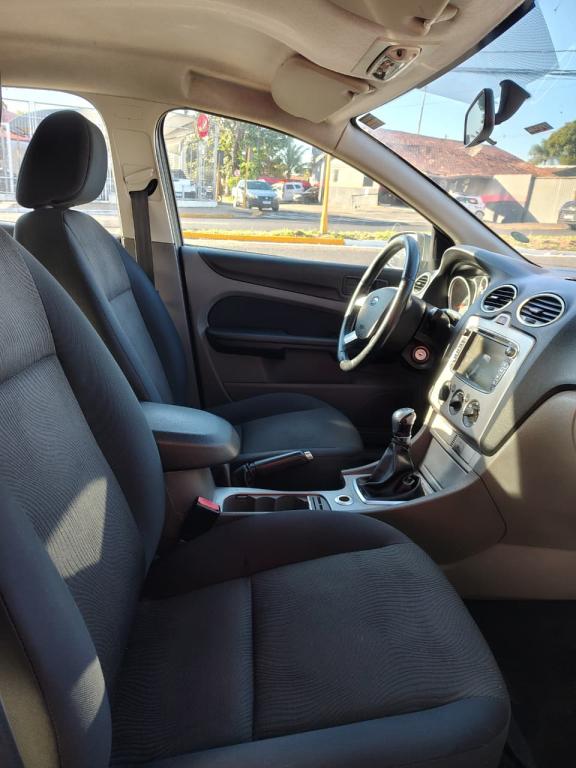 FORD Focus Hatch - Foto