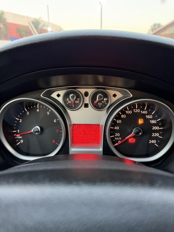 FORD Focus Hatch - Foto
