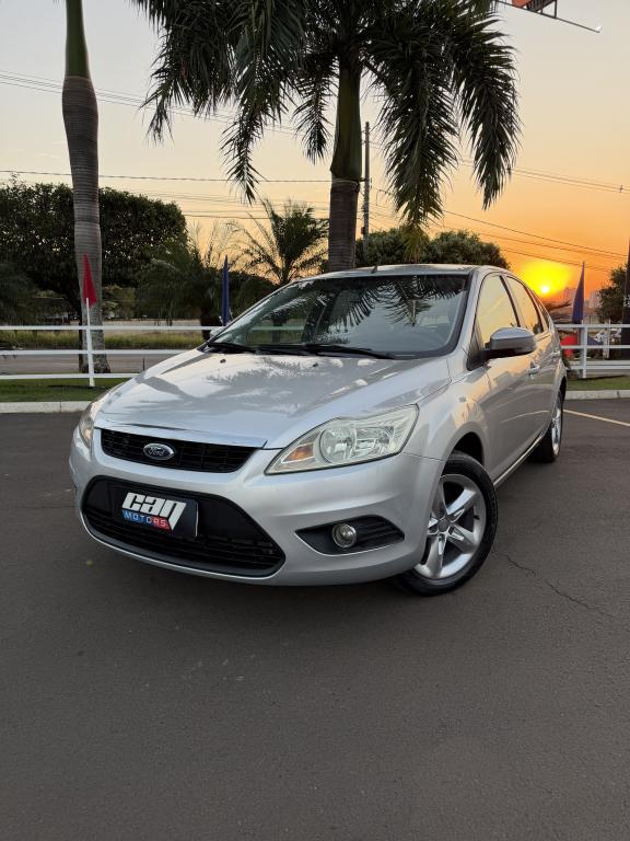 FORD Focus Hatch - Foto