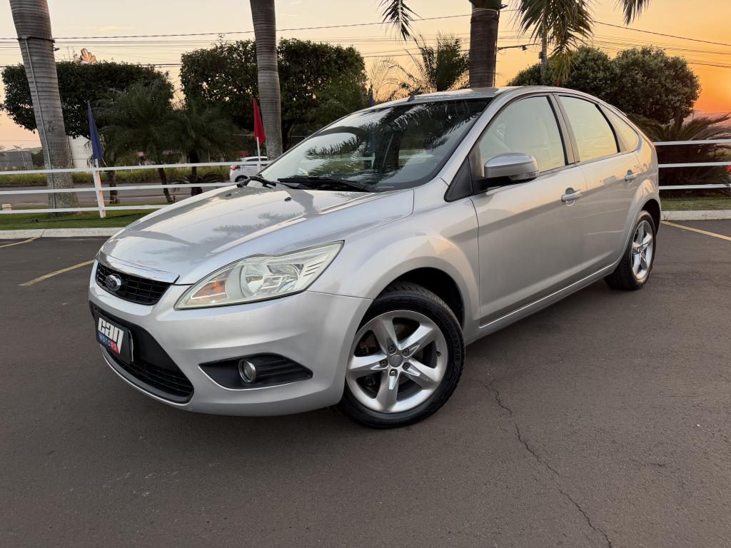 FORD Focus Hatch - Foto