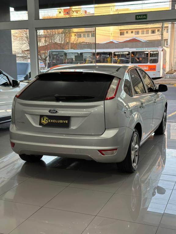 FORD Focus Hatch - Foto