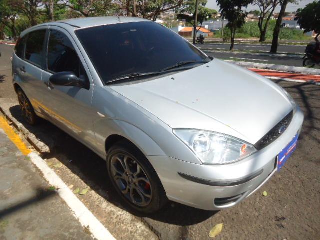 FORD Focus Hatch - Foto
