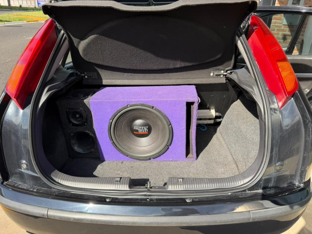 FORD Focus Hatch - Foto
