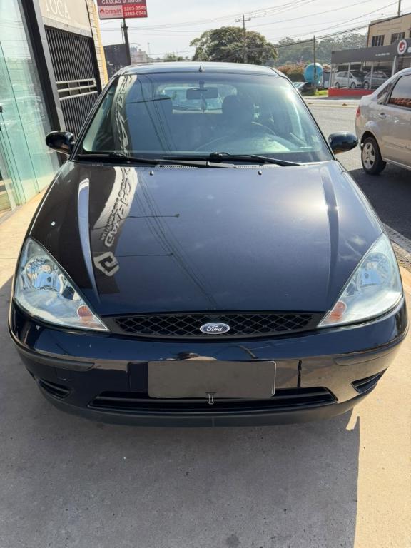 FORD Focus Hatch - Foto